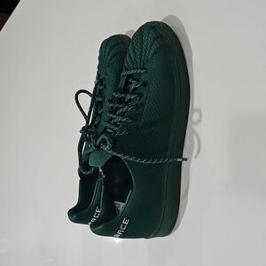 Adidas Pharrell Williams Superstar Primeknit 'Dark Green’ Siz 10 Mens. Nwot
